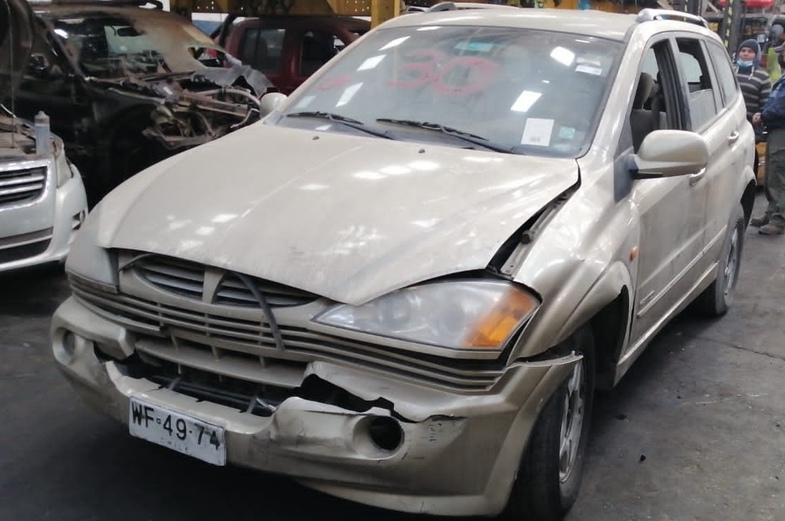 MUñON Ssangyong KYRON 2006  USADO  EN DESARME